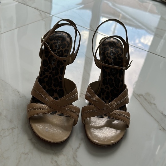 Leather Wedge Sandals Tan Beige Neutral Nude Sz 9 Andrew Geller from Town Shoes - Picture 3 of 6